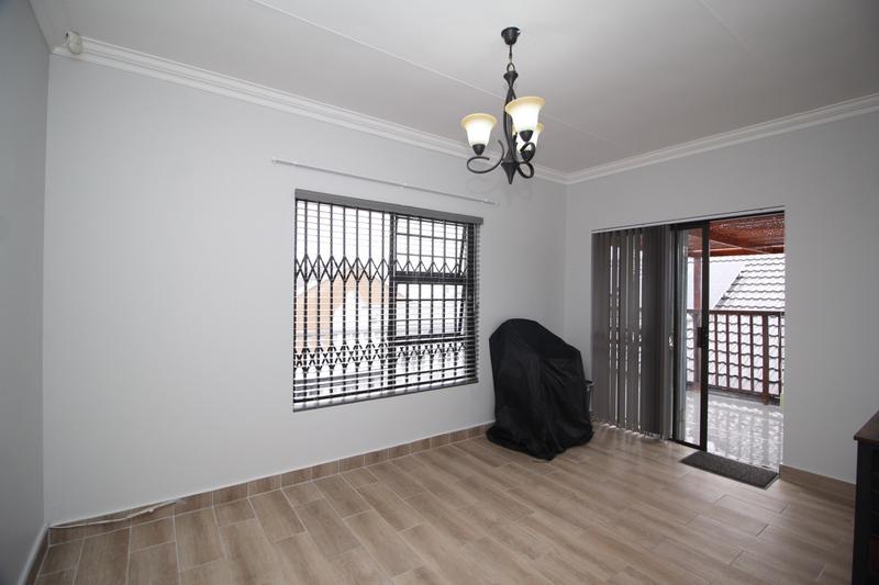 5 Bedroom Property for Sale in Fraaiuitsig Western Cape